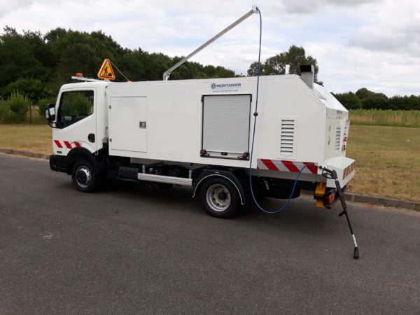 Vehicule de lavage haute pression