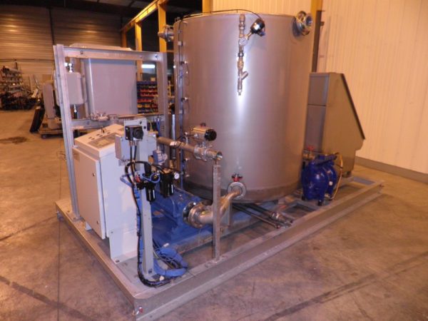 Wash water recycling skid